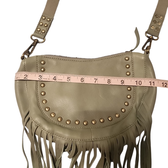 NWOT Anthropologie fringe boho crossbow bag - Picture 5 of 6